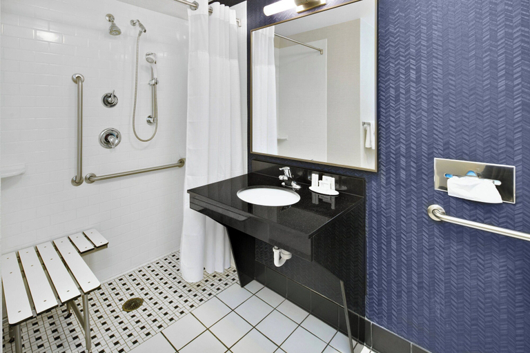 Bathroom 4, Fairfield Inn & Suites Marietta, Washington