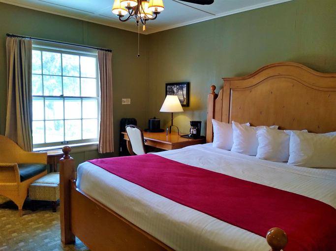 Bedroom 3, Lake Quinault Lodge, Grays Harbor