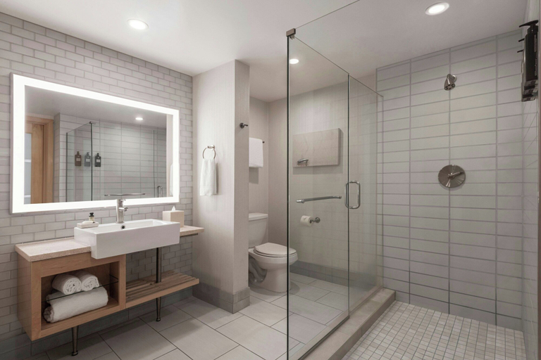 Bathroom 5, Pier South Resort, Autograph Collection by Marriott, San Diego