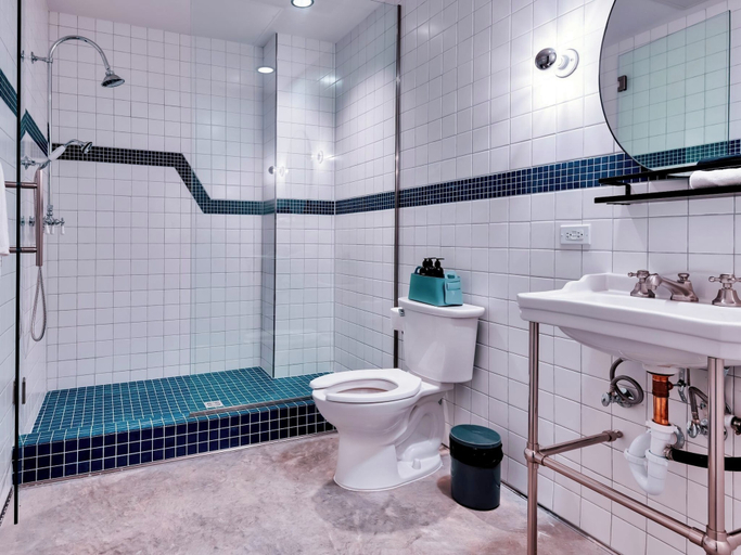 Bathroom 4, Hotel Dryce, Fort Worth