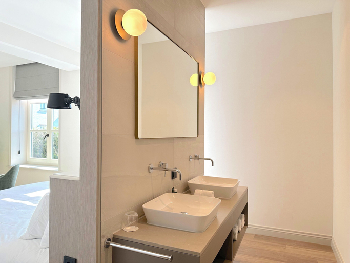 Bathroom 3, Hotel Flora Batava, Loenen