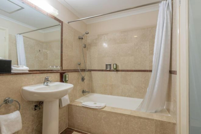Bathroom 19