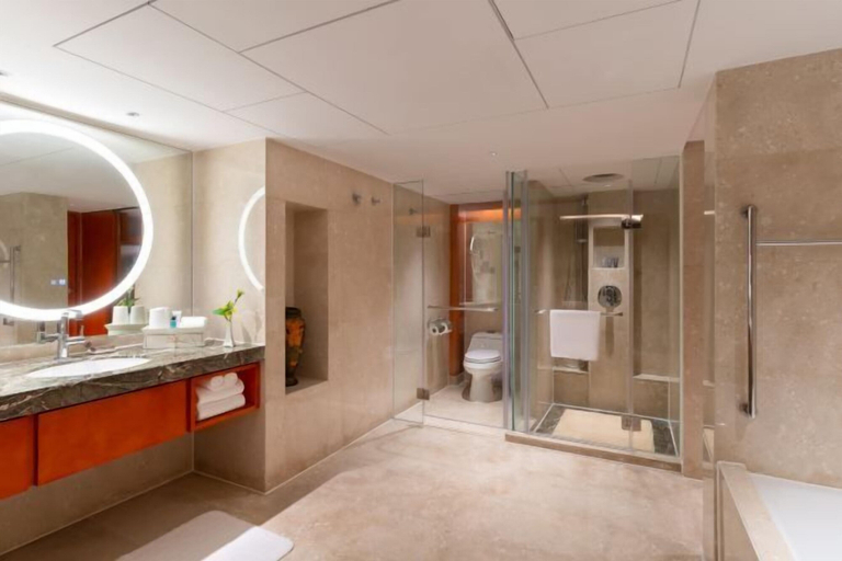 Bathroom 14