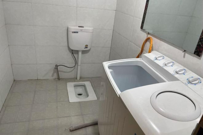 Bathroom 4, Tianzishan Inn, Zhangjiajie