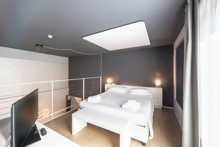 Bedroom 3, MO.OM Hotel, Varese