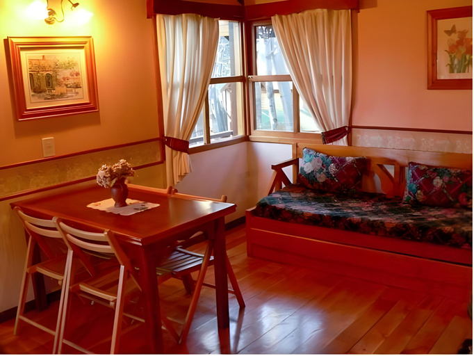 Dining Room 1