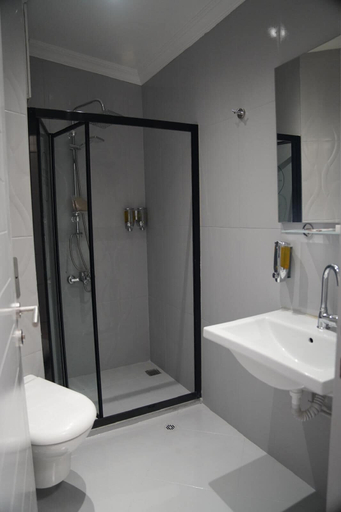 Bathroom 4, New Hotel Harbiye, Şişli
