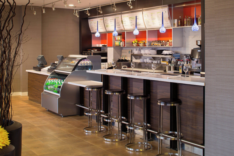Food & Drinks 5, Courtyard by Marriott Providence Downtown, Providence