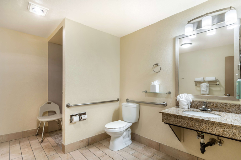 Bathroom 4, Best Western John Muir Inn, Contra Costa