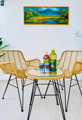 Food & Drinks, Y&J, Badung