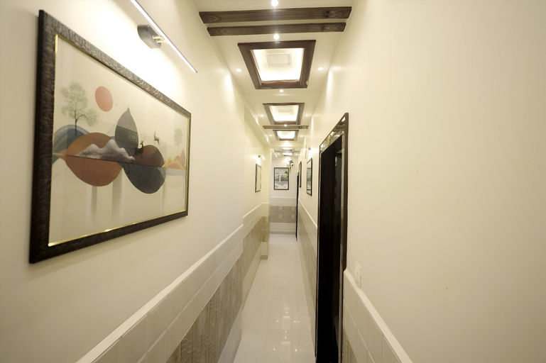 Others 4, Hotel Pragati palace, Mathura