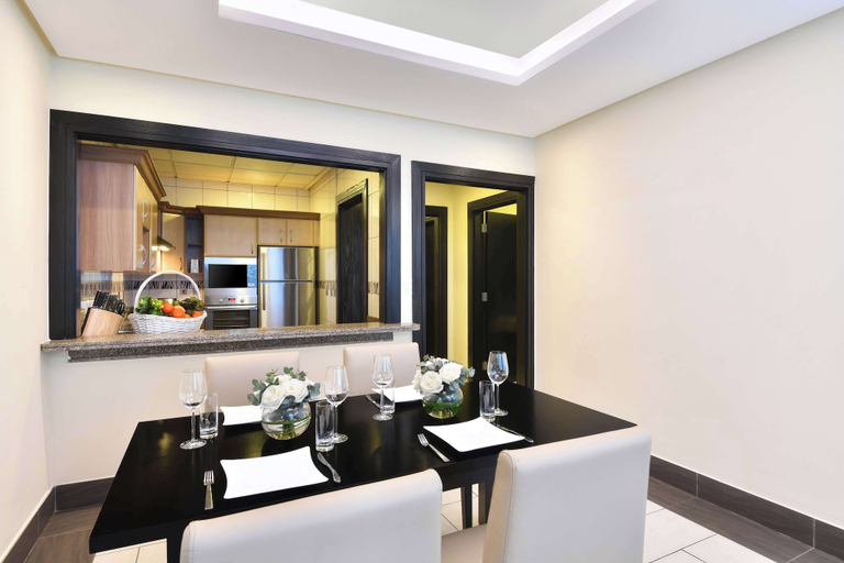 Dining Room 10
