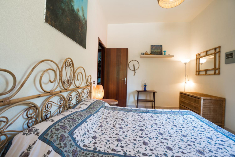 Bedroom 3, Villa Ordile, Messina