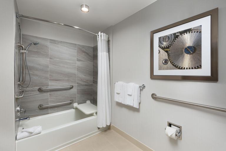 Bathroom 5, Courtyard by Marriott Austin Downtown/Convention Center, Travis