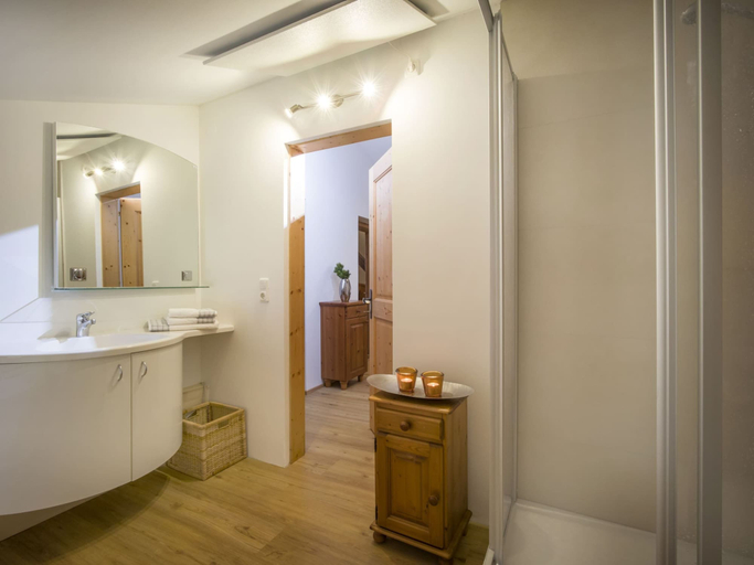 Bathroom 3, Farmhouse in Hopfgarten Near Ski Bus, Kitzbühel