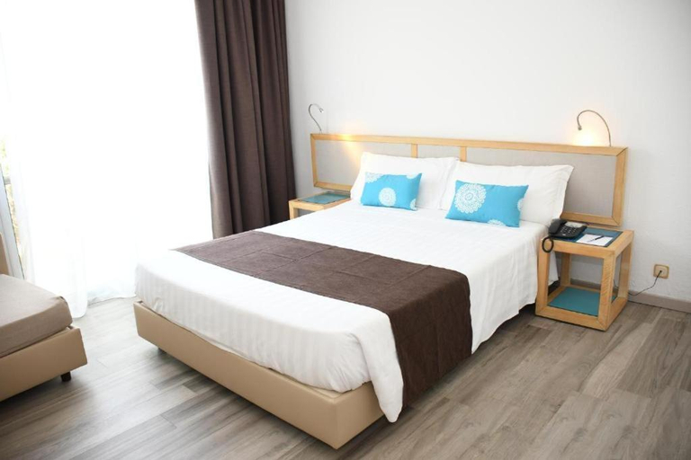 Bedroom 3, Hotel Baia Di Conte, Sassari