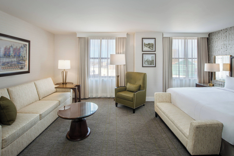 Bedroom 2, Marriott Syracuse Downtown, Onondaga