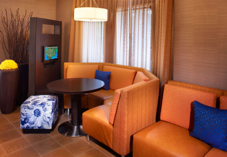Public Area, Courtyard by Marriott Cleveland Independence, Cuyahoga