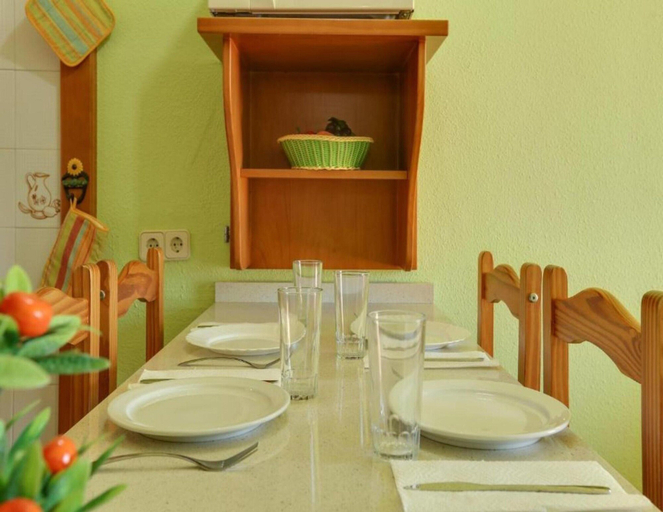 Dining 2, Belvilla by OYO Sindy Monteparaaso, Las Palmas