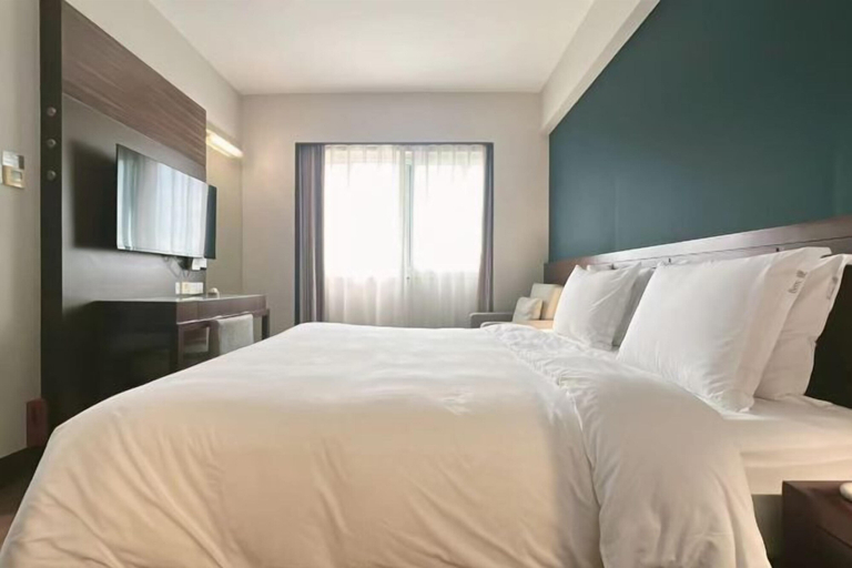 Bedroom 25