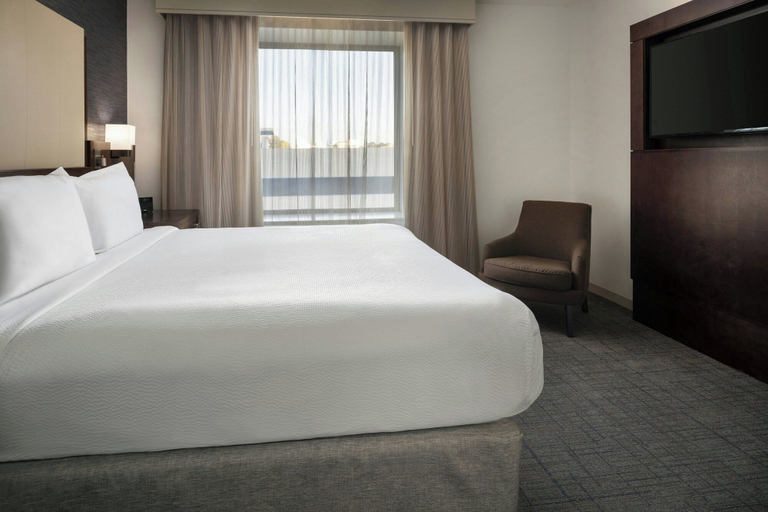 Bedroom 4, Residence Inn Los Angeles Pasadena/Old Town, Los Angeles