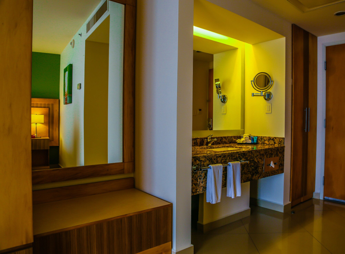 Bathroom 4, Holiday Inn Tuxpan - Convention Center by IHG, Tuxpan