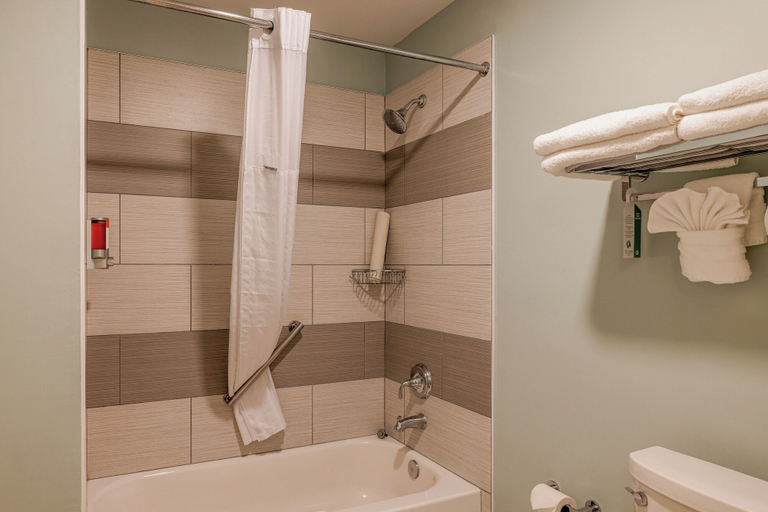Bathroom 5, Inn At Moss Landing Point, Monterey