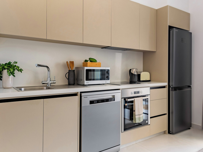 Others 4, Sanders Florida - Efficient 1-bdr Apt w Sea View