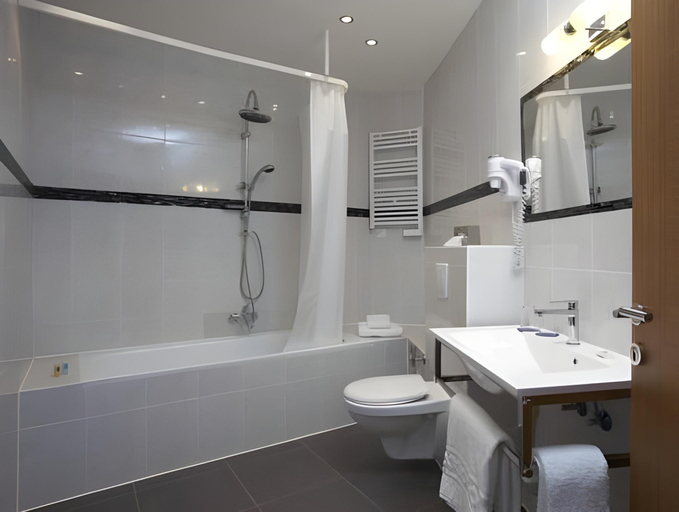 Bathroom 8