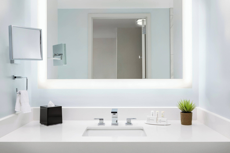 Bathroom 5, Courtyard by Marriott Boston-Cambridge, Cambridge