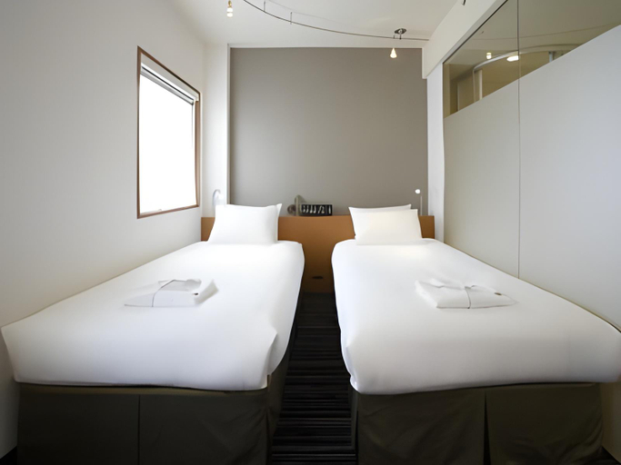 Bedroom 24