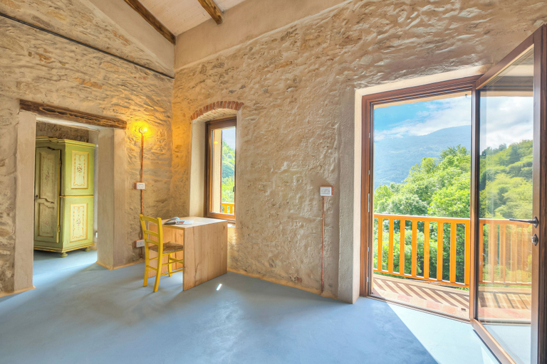 Others 4, Villa L Autin d Pagn, Cuneo