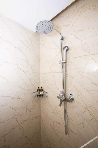 Bathroom 3, Madison Hotel Weihai Railway Station, Weihai