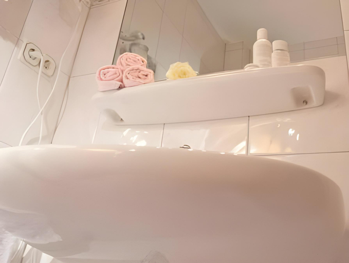 Bathroom 8