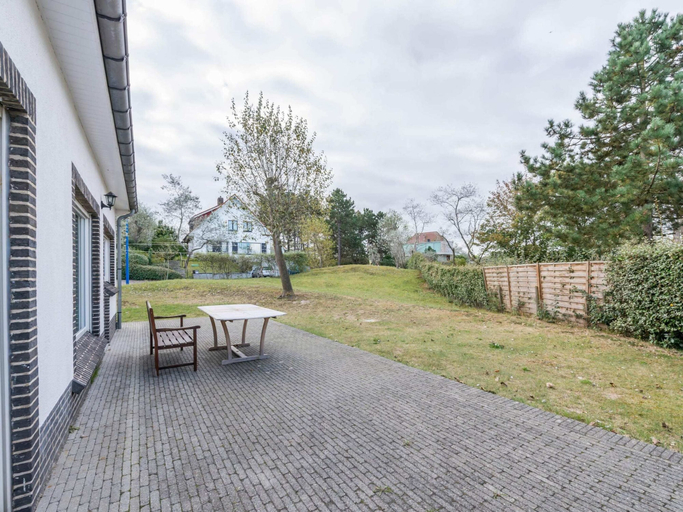 Others 5, House near De Hoge Blekker Dunes, West-Vlaanderen