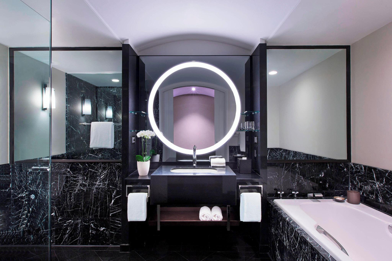 Bathroom 16