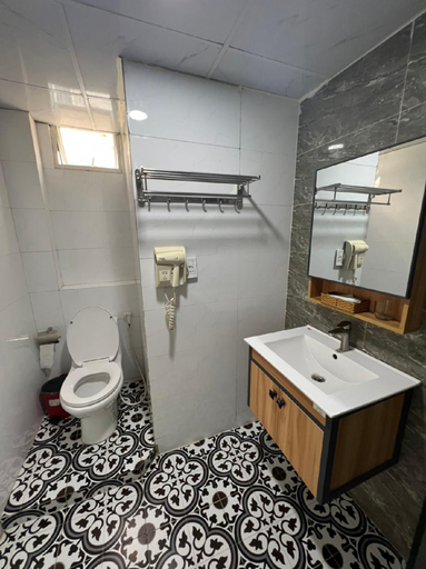 Bathroom 12
