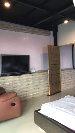 Bedroom 11