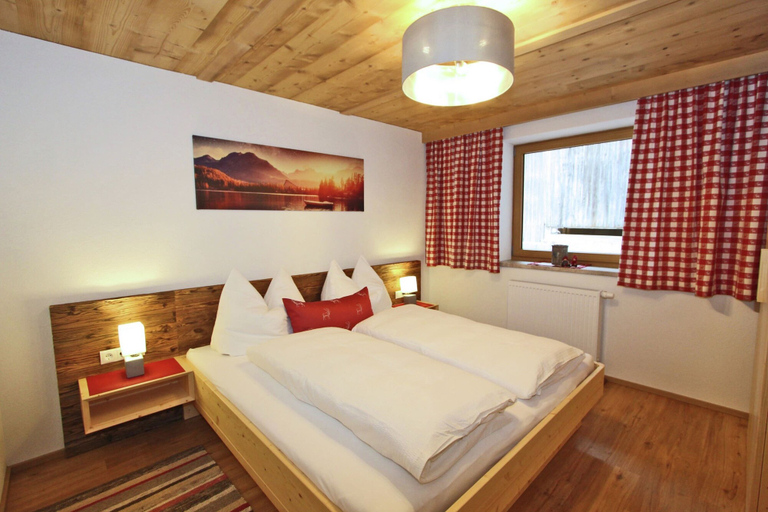 Bedroom 2, Beautiful Flat Near the Hochzillertal ski Area, Schwaz