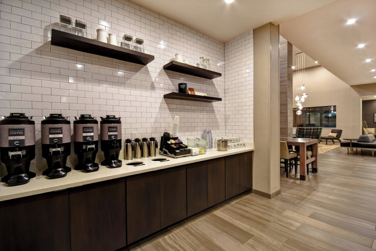 Food & Drinks 5, Residence Inn by Marriott Cincinnati Northeast/Mason, Warren