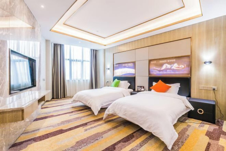 Bedroom 18
