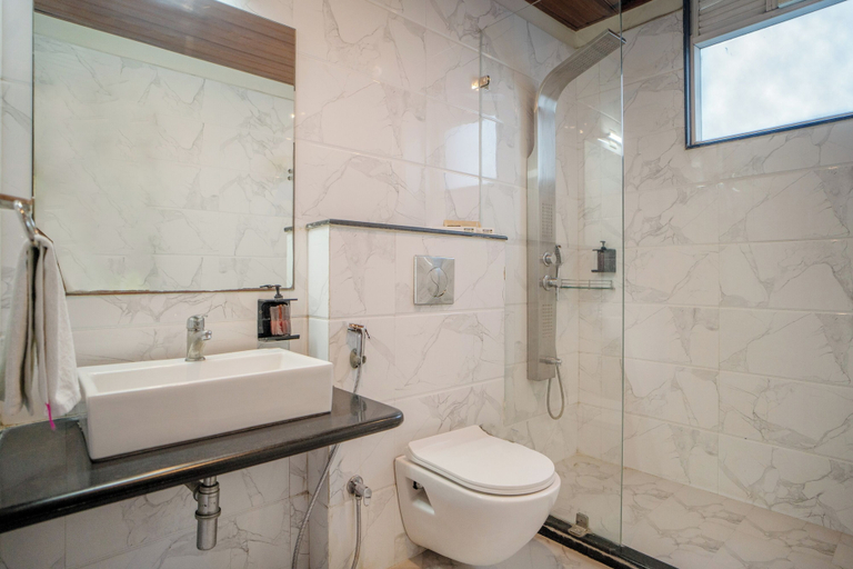 Bathroom 4, Admire Inn, Udaipur