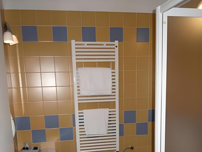Bathroom 4