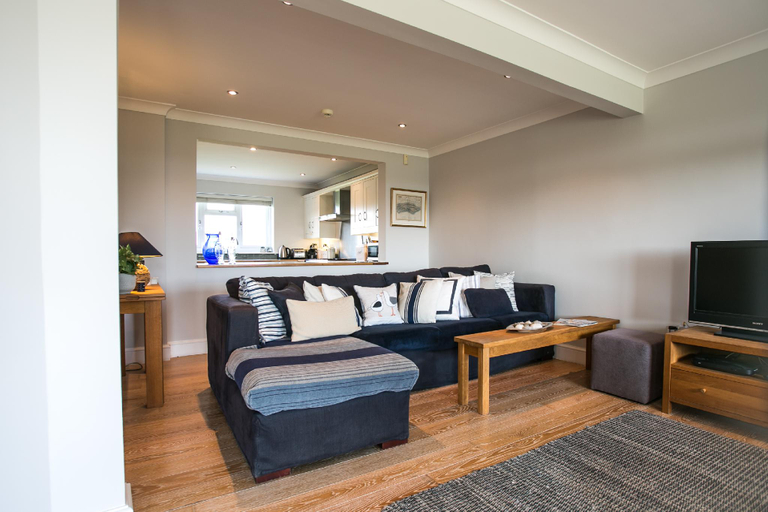 Others 5, Sunshine - Beachfront home in Bracklesham Bay, West Sussex
