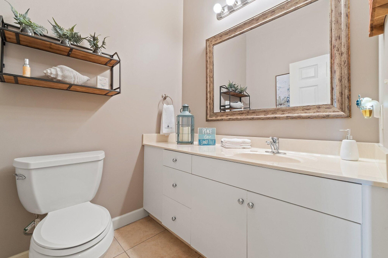 Bathroom 3, Villagio C246, Escambia