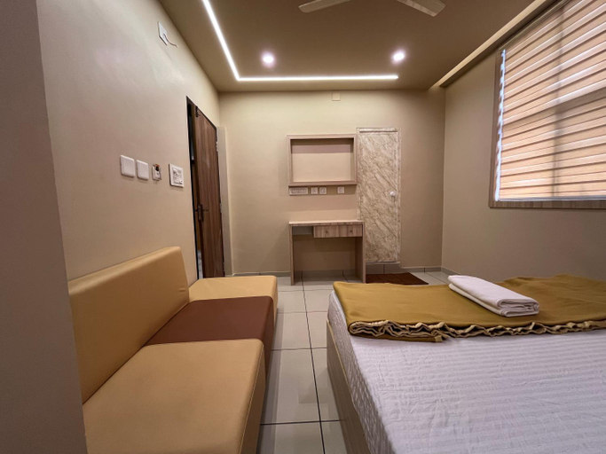 Bedroom 5, Famstay and healthclub, Kannur
