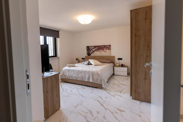 Others 1, Bea's Room, Salerno