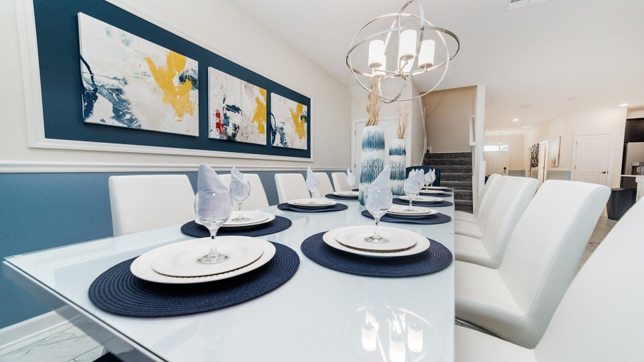 Others 5, Opulent Retreat With Pool & Fast Wifi Near Disney, Osceola