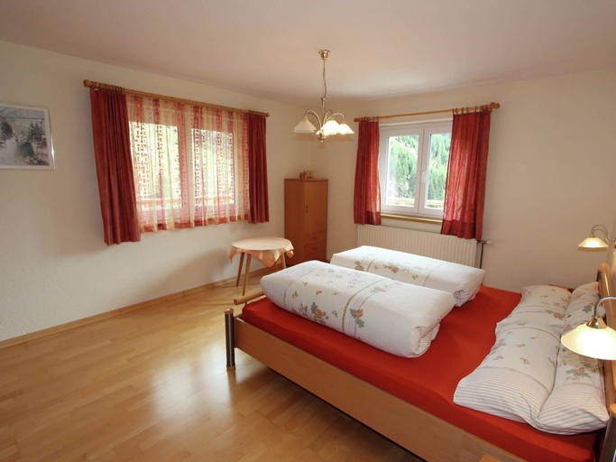 Bedroom 2, Cozy Apartment in Ausservillgraten, Lienz