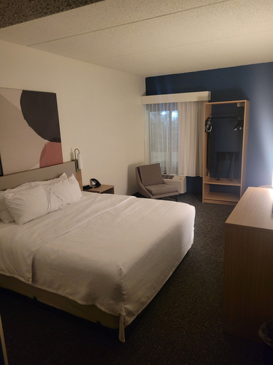 Bedroom 3, Spark by Hilton Green Bay, Brown